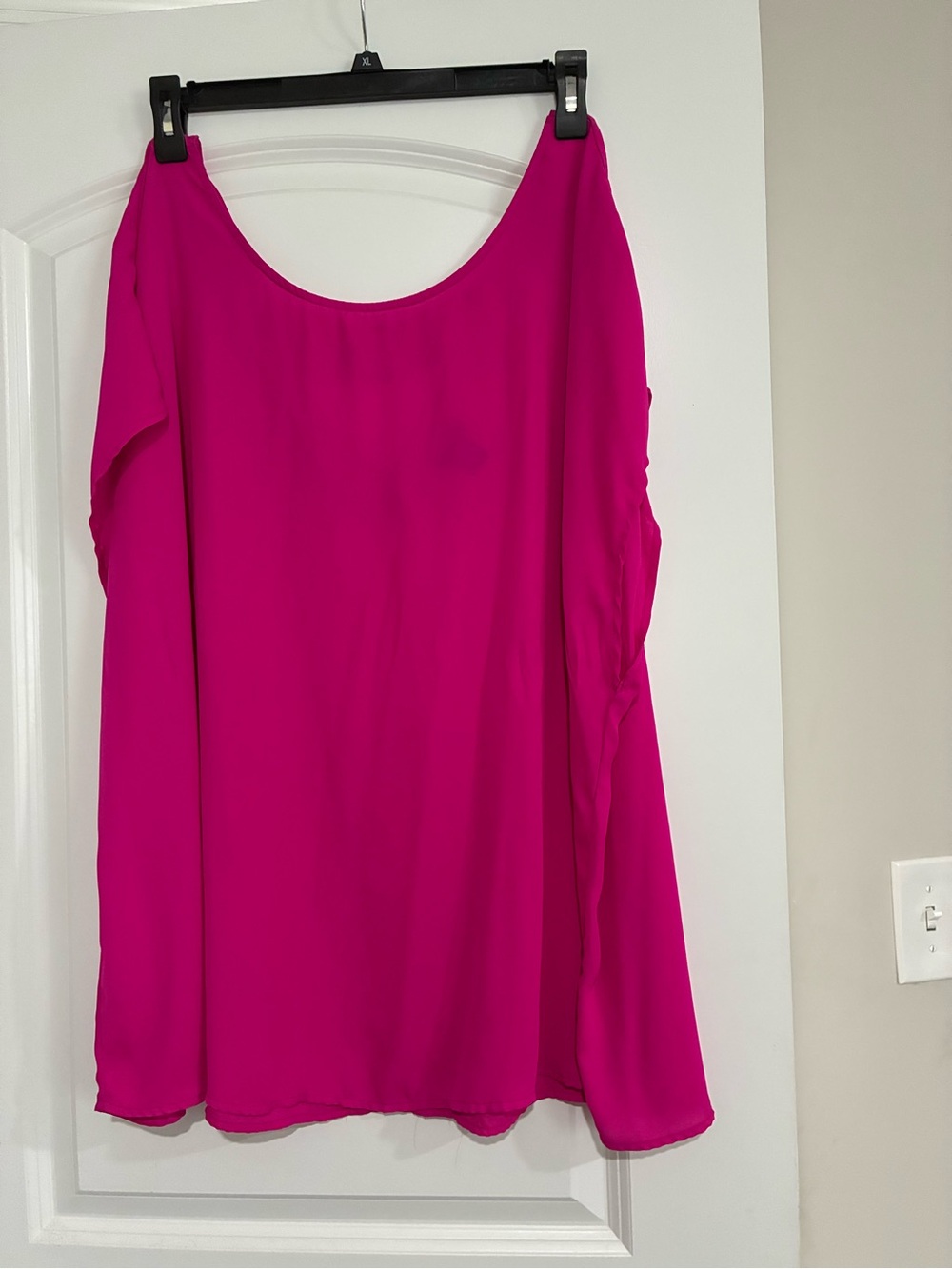 torrid Fuchsia Scoop Neck Sleeveless Top size 4